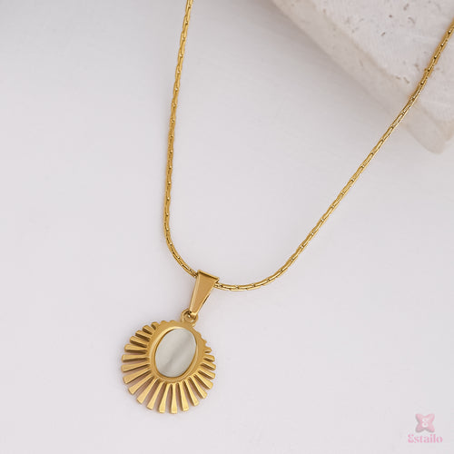 Gleaming Sunbeam Necklace