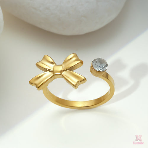 Bow Embrace Ring