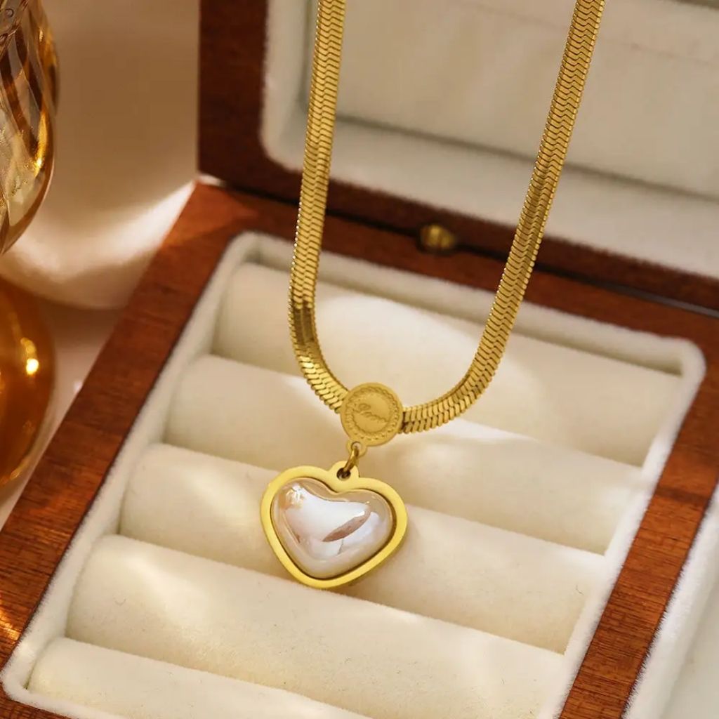 Pearl Me Pretty Necklace