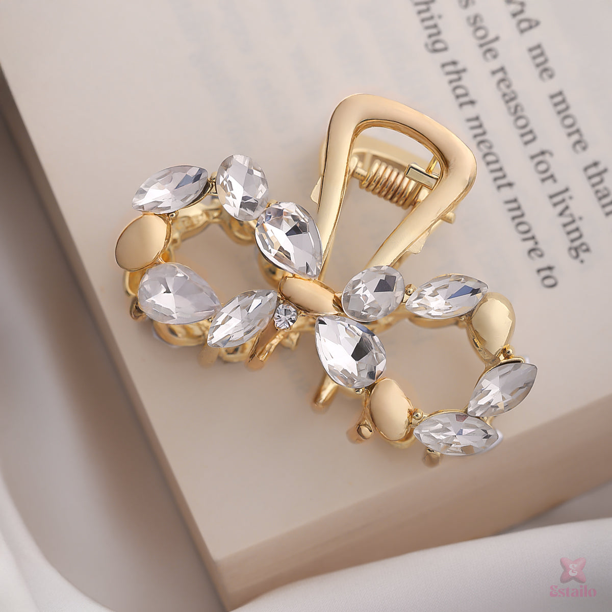 Luxe Bow Claw