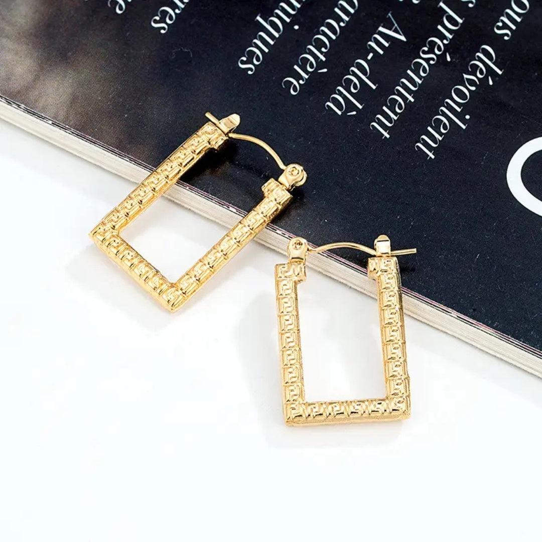 Dainty Statement Hoops Earrings