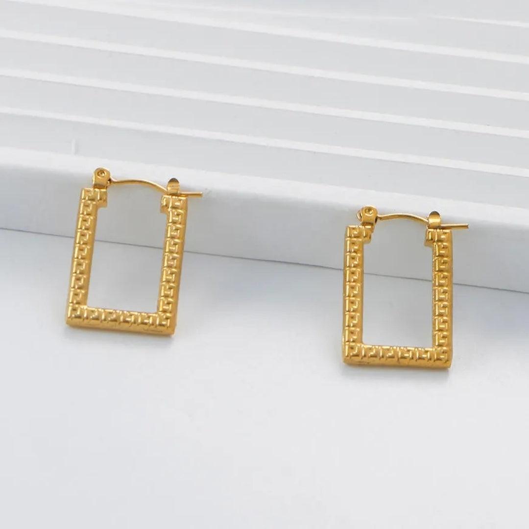 Dainty Statement Hoops Earrings