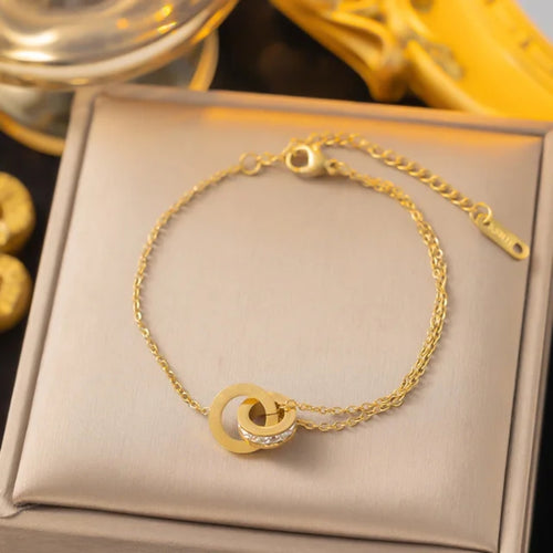 Graceful Eternal Chain Bracelet