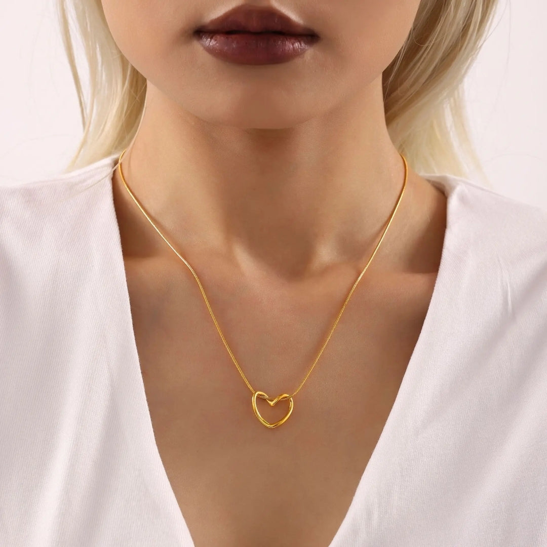 Golden Embrace Necklace Set