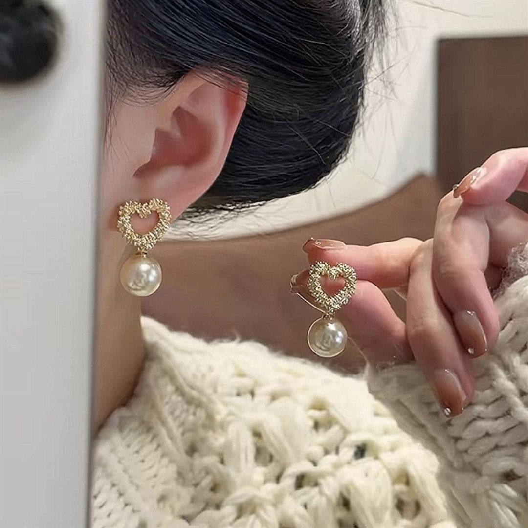 Heart of Pearl Drop Studs Earrings