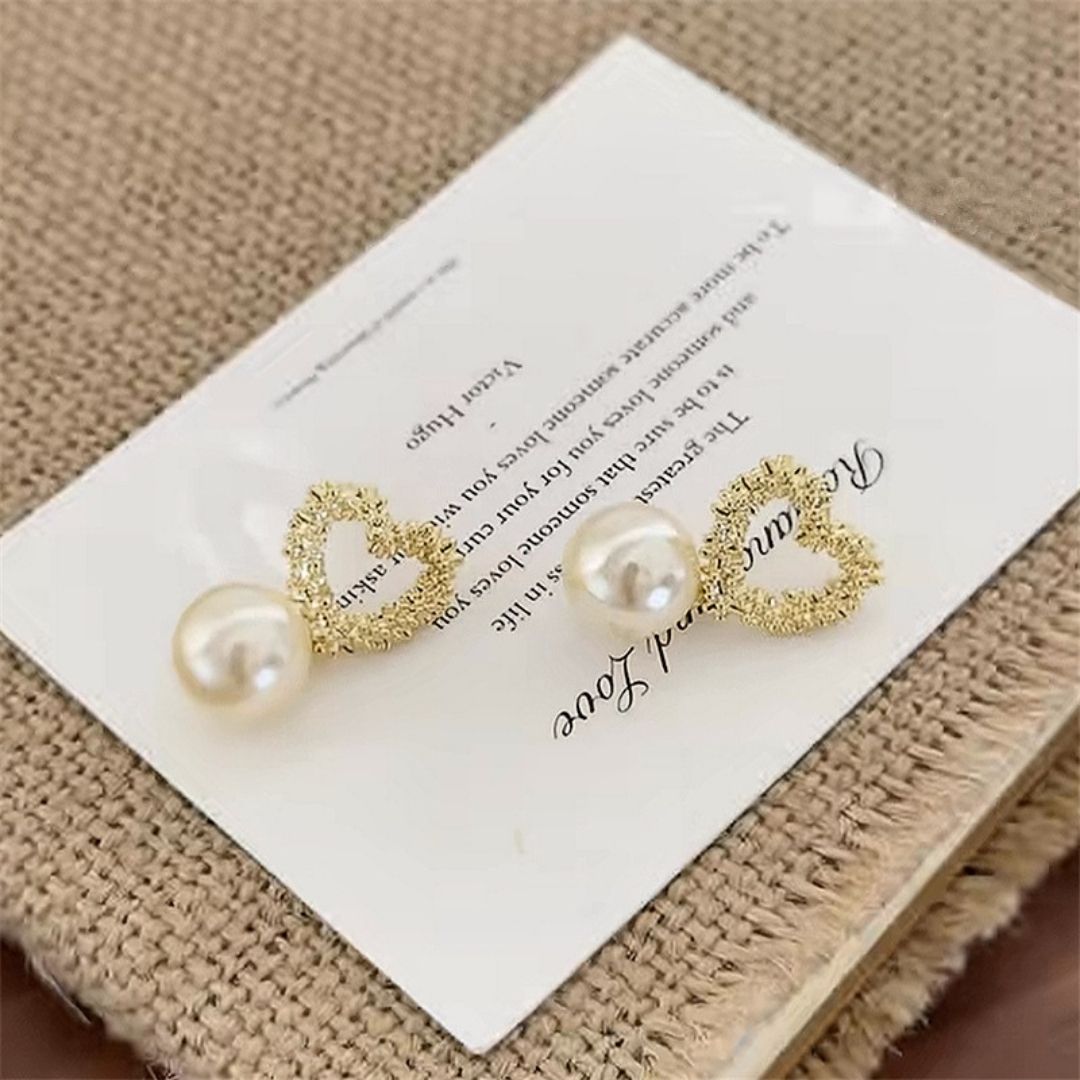 Heart of Pearl Drop Studs Earrings