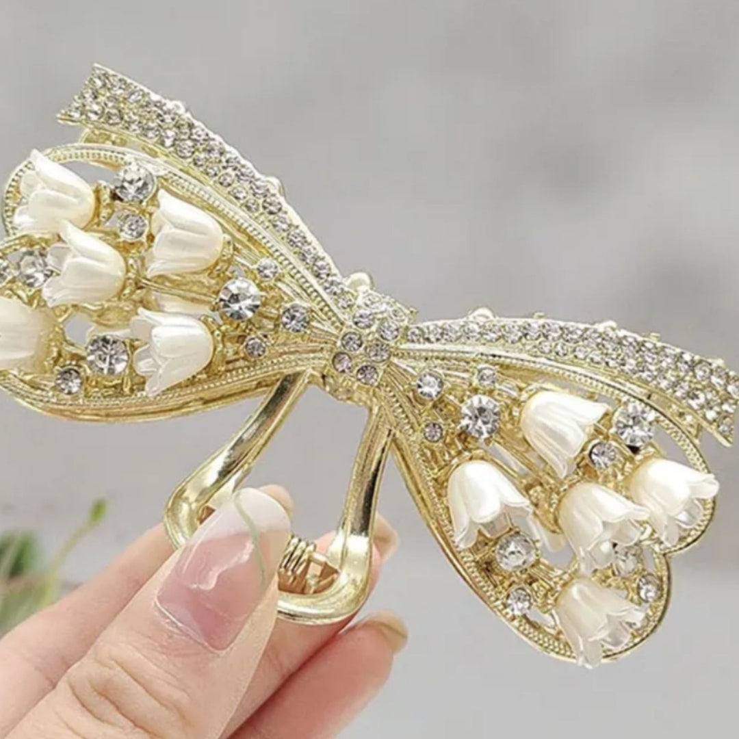 Gilded Lily Clip