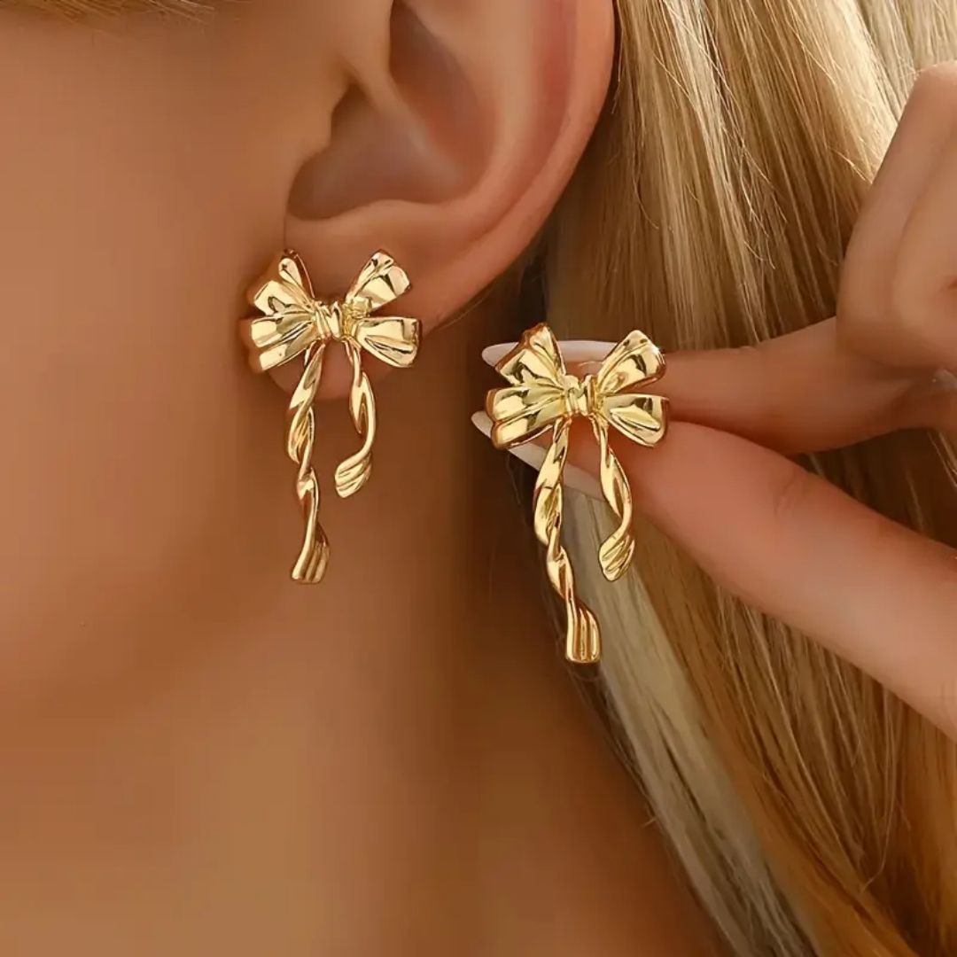 Bow Glowy Twisty Earrings