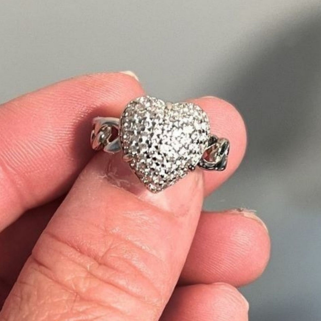 Sparkling Hearts Ring