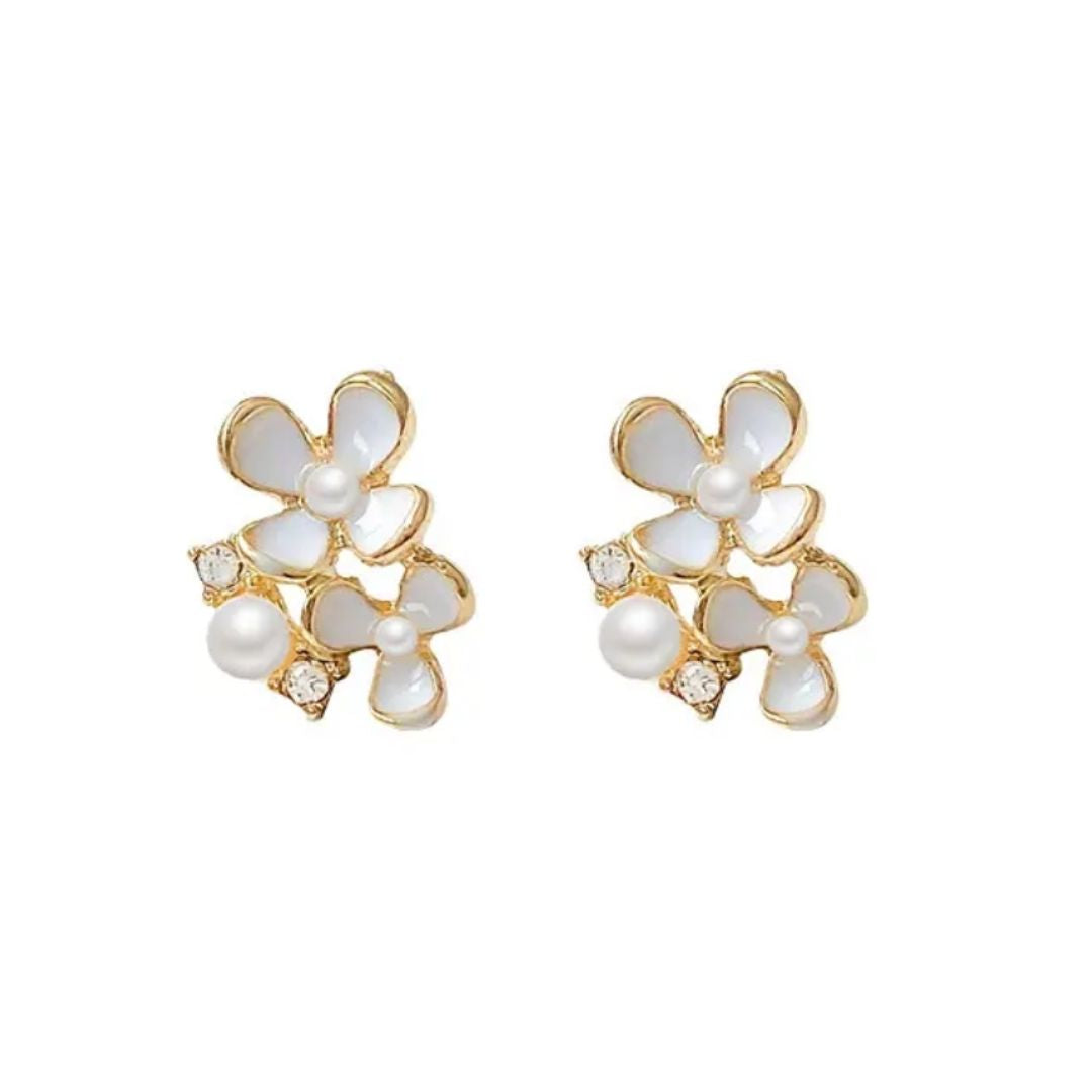 White Floral Pearl Studs Earring