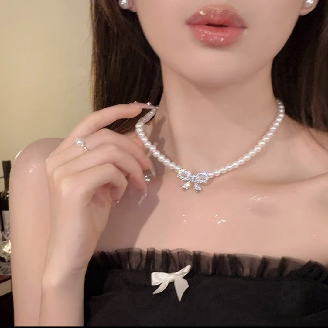 Bella Bow Pearl Necklace