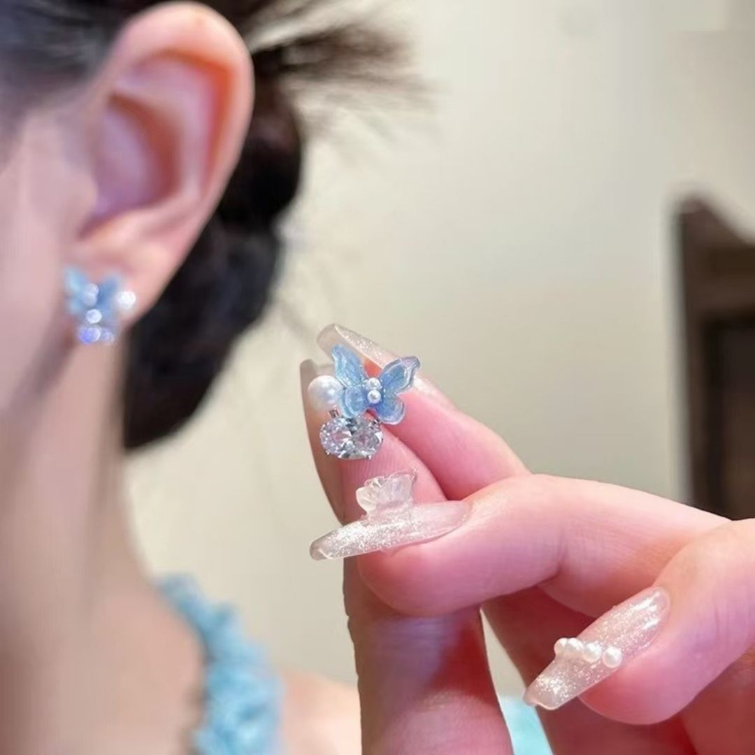 Ocean Breeze Pearl Huggies Earrings