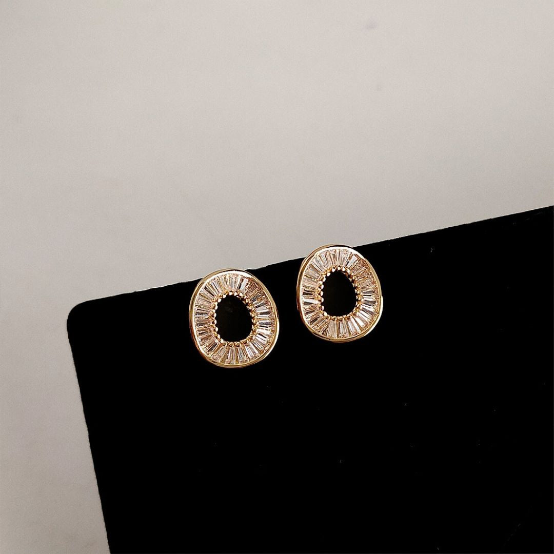 Solaris Glow Ovals Stud Earrings