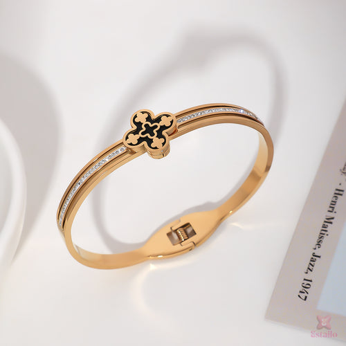 Refined Golden Bracelet