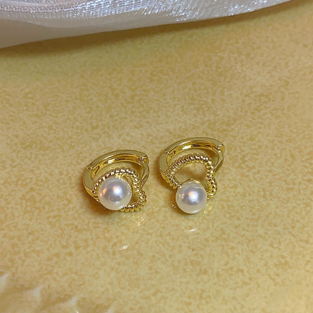 Gilded Cordis Pearl Huggies Earrings