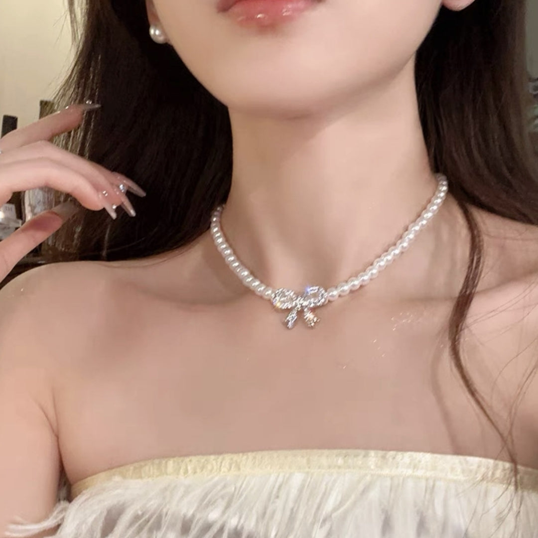 Bella Bow Pearl Necklace