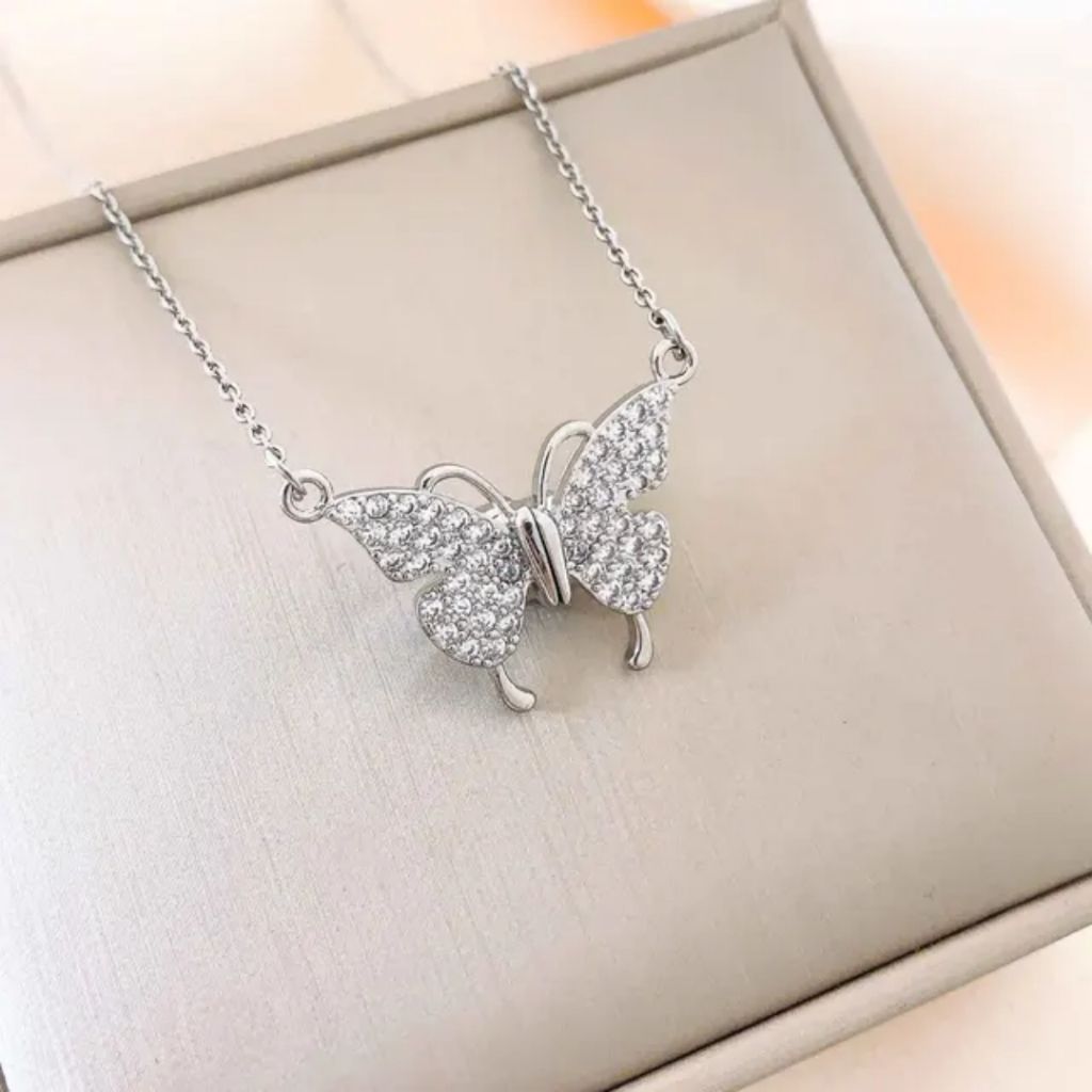 Silver Sway Necklace
