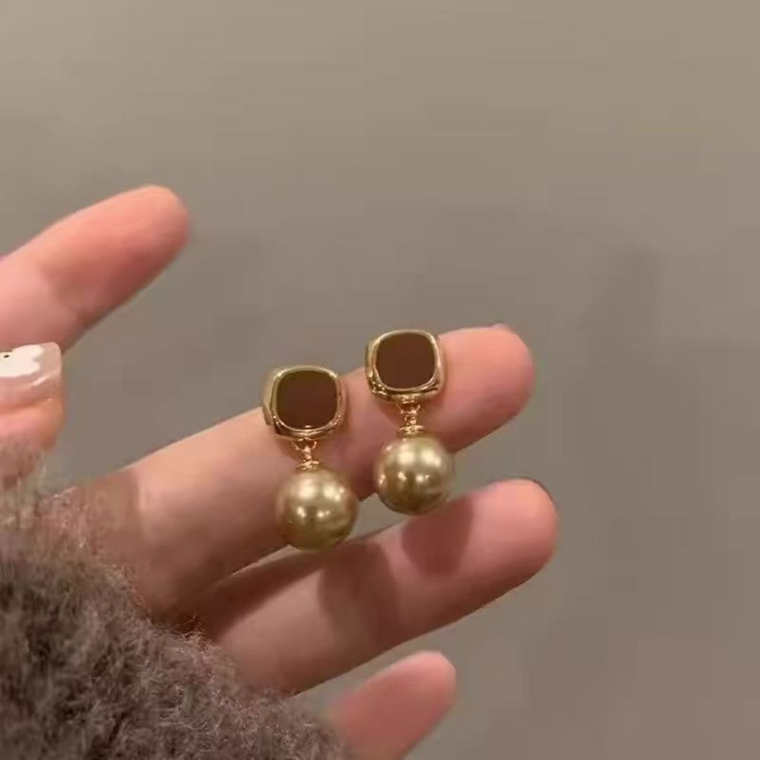 Retro Caramel Stud Spheres Earrings