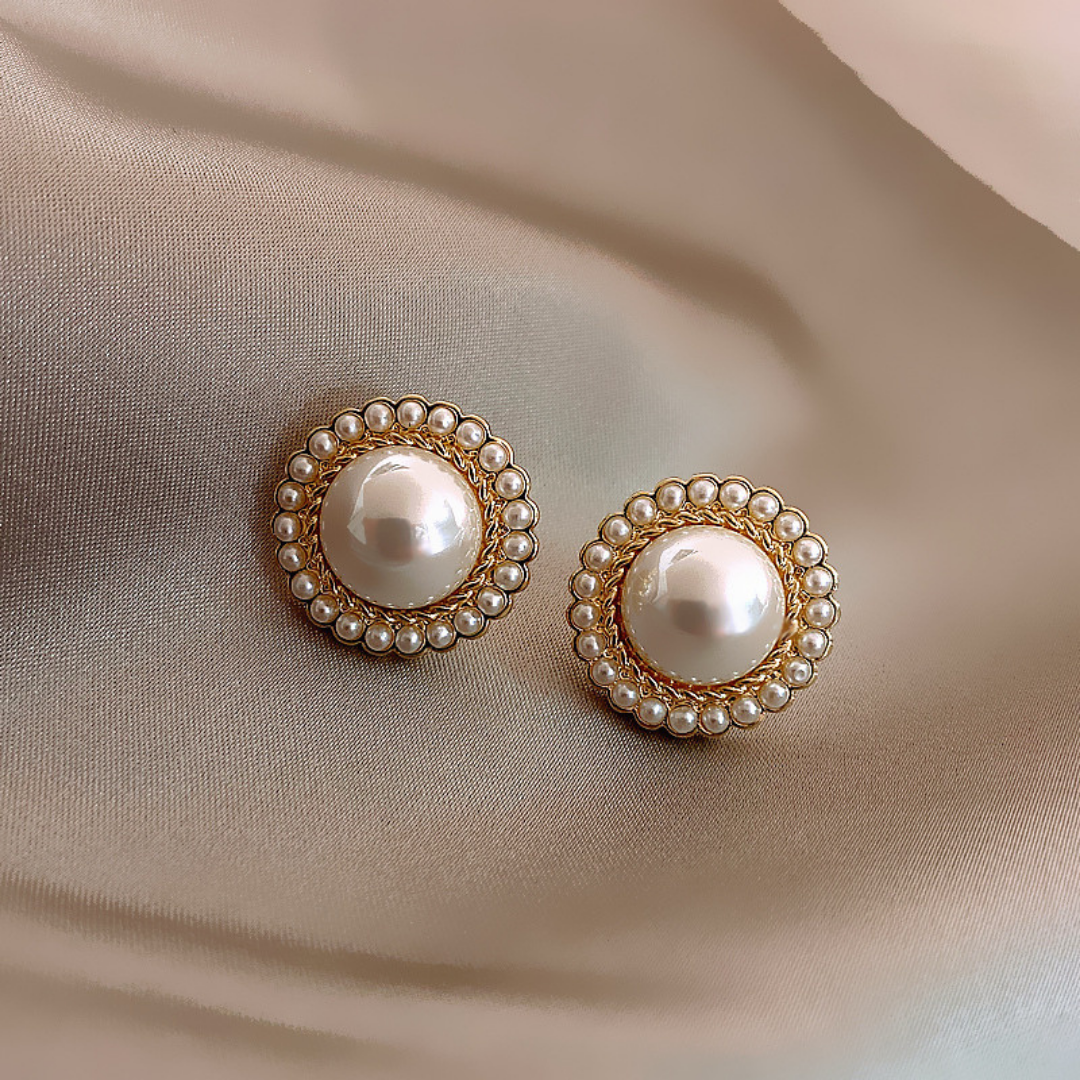 Luna Pearl Studs