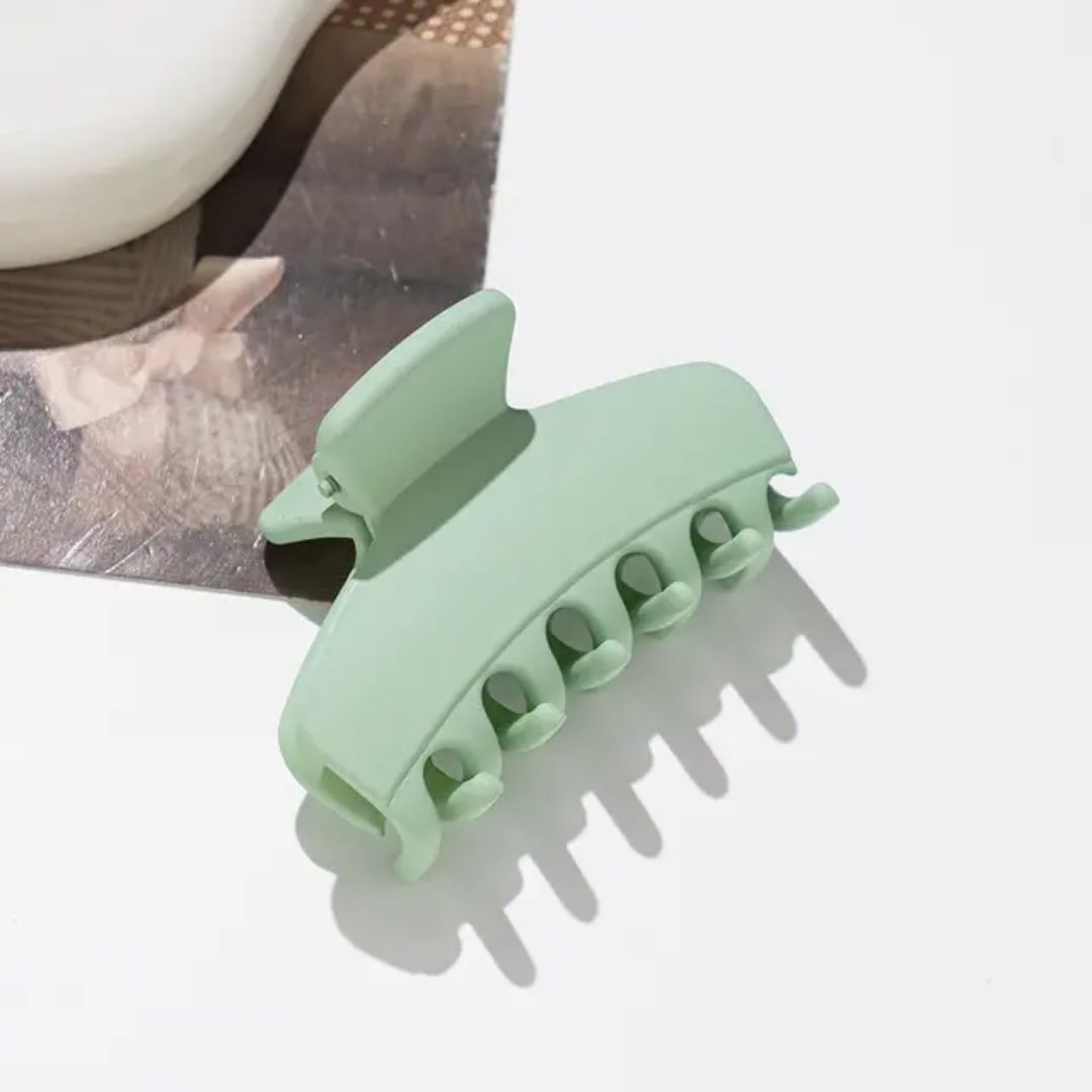 Luxe Locks Claw Hair Accessories (pack of 1)
