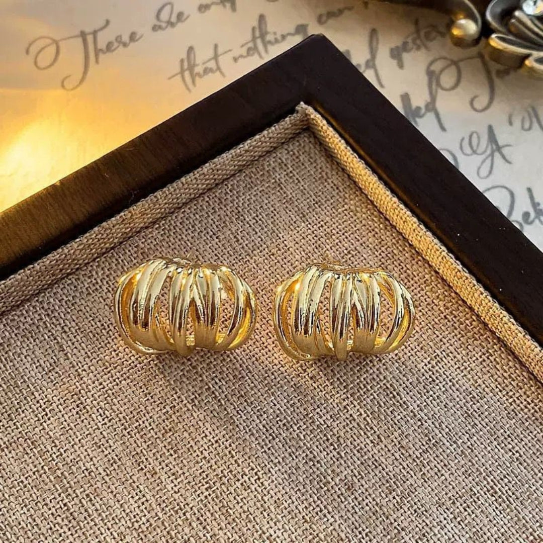 Golden Ripple Studs Earring