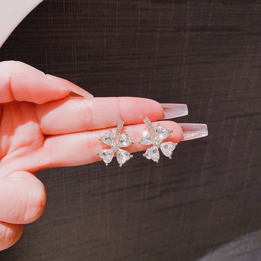 Clear Clover Crystals Earrings