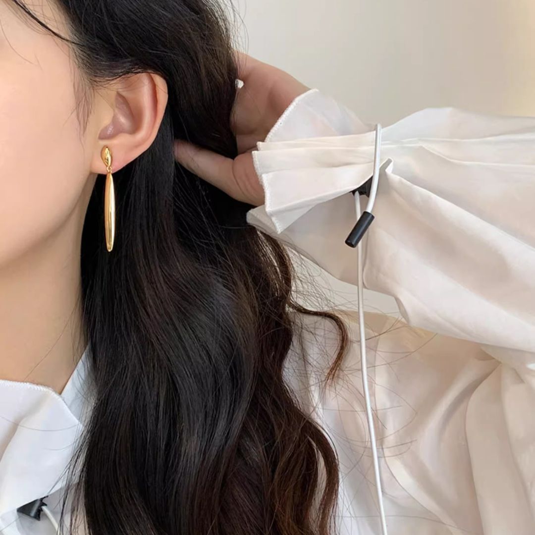 Golden Sleek Drops Earrings