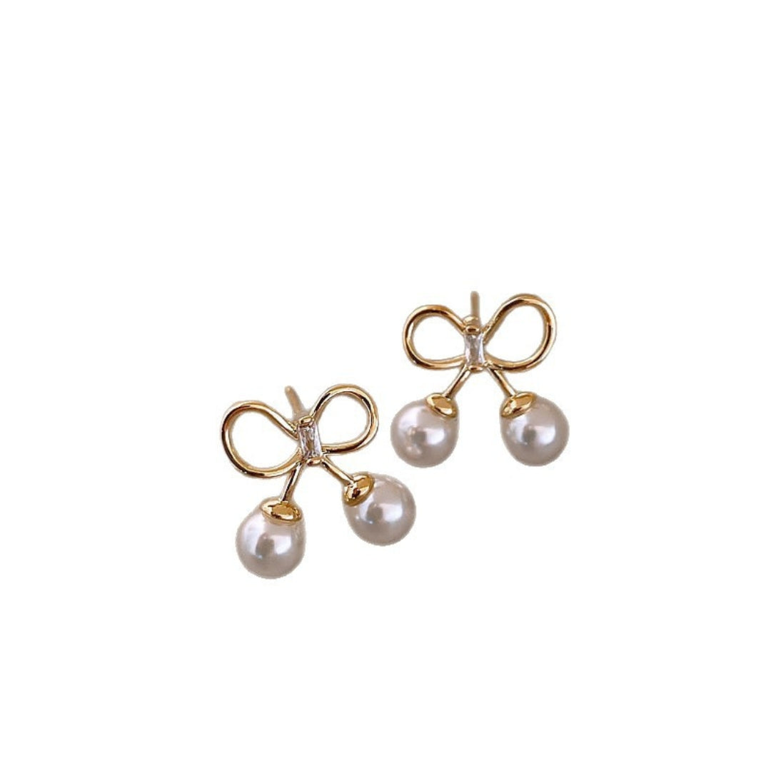 Sweet Serenity Pearl Bow Earrings