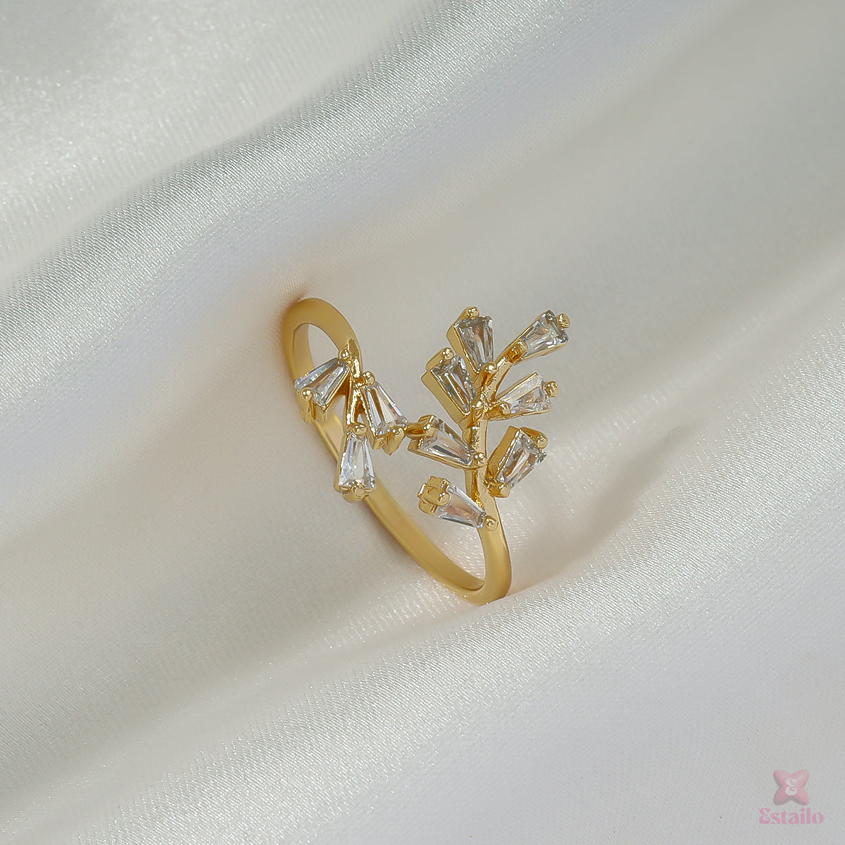 EternaLeaf Charm Ring