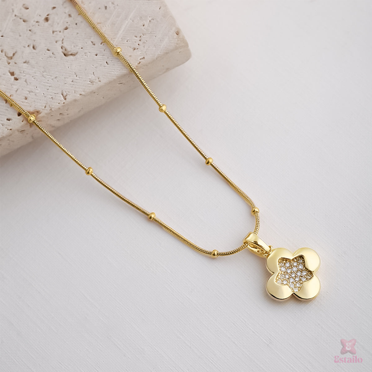 Sparkling Clover Necklace