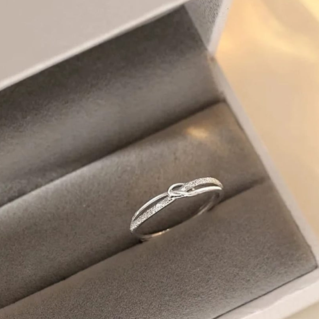 Silver Twirl Ring