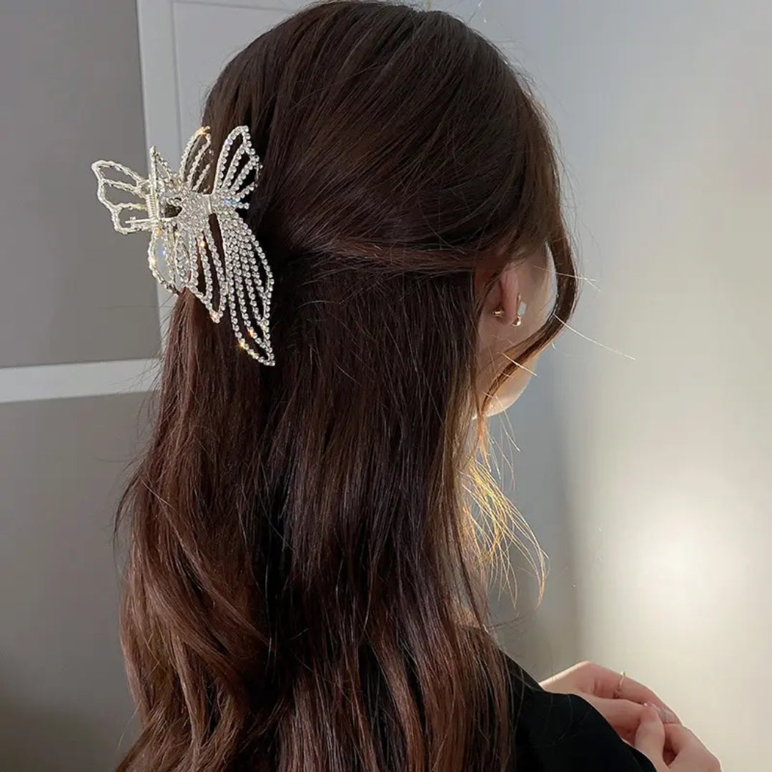 Rhinestone Radiance Hair Claw