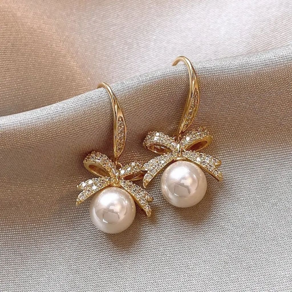 Pearl Knot Hoops Earrings