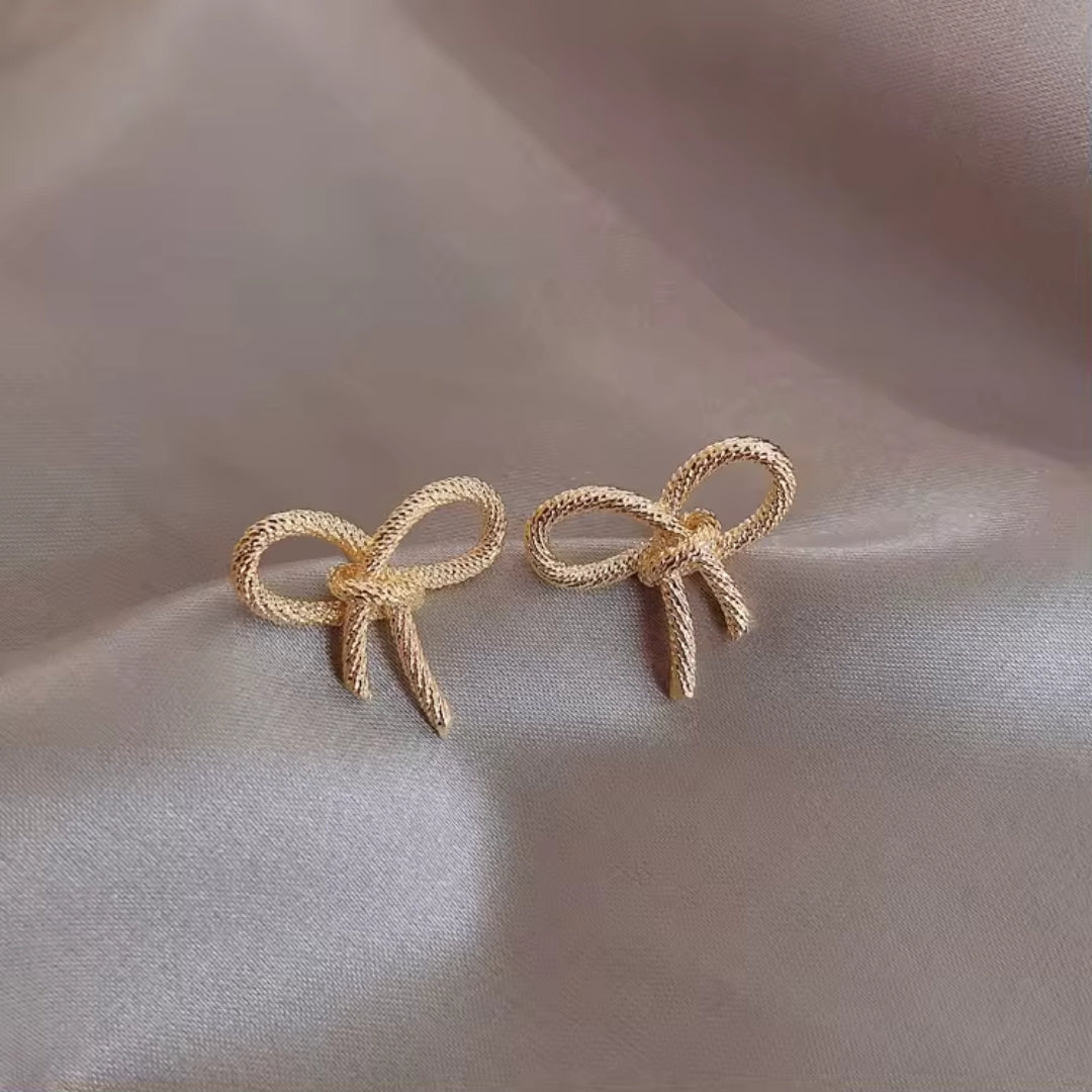 Bling Blogger Bow Earring