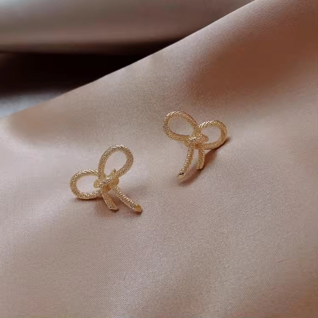 Bling Blogger Bow Earring