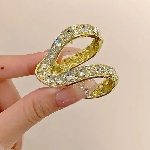 V-Shape Elegance Hair Claw