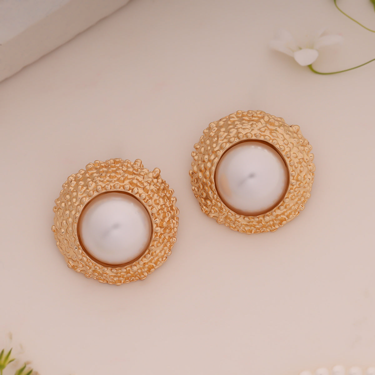 Tangy Bloom Studs Earrings