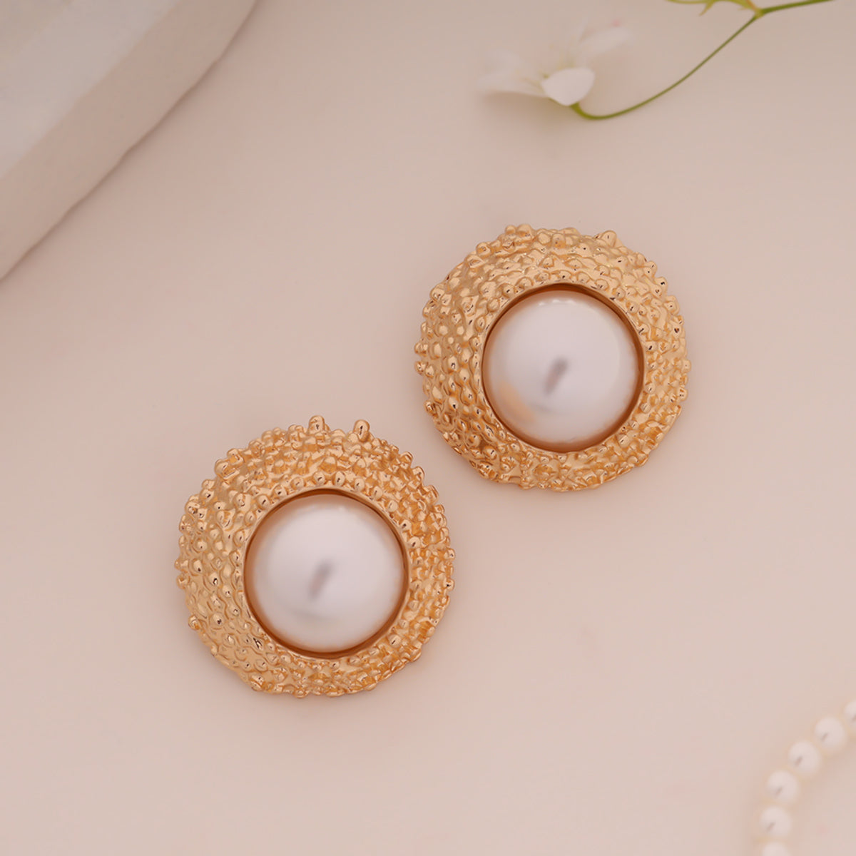 Tangy Bloom Studs Earrings