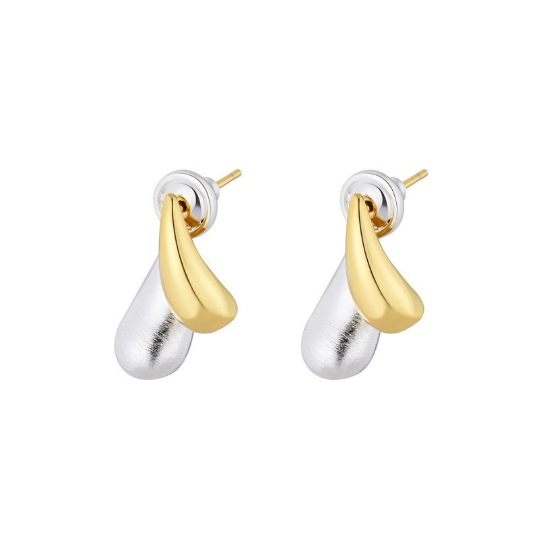 Sculpted Bi-Color Studs Earring