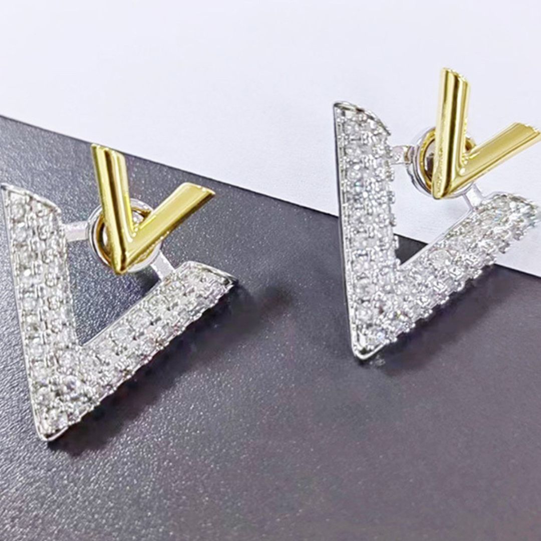 Victorious V-Studs Earrings