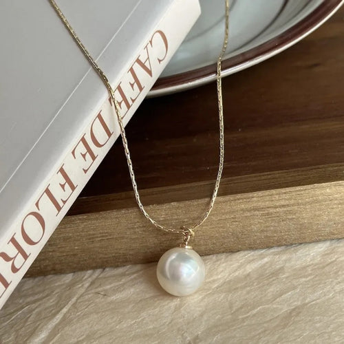 Graceful Drop Necklace