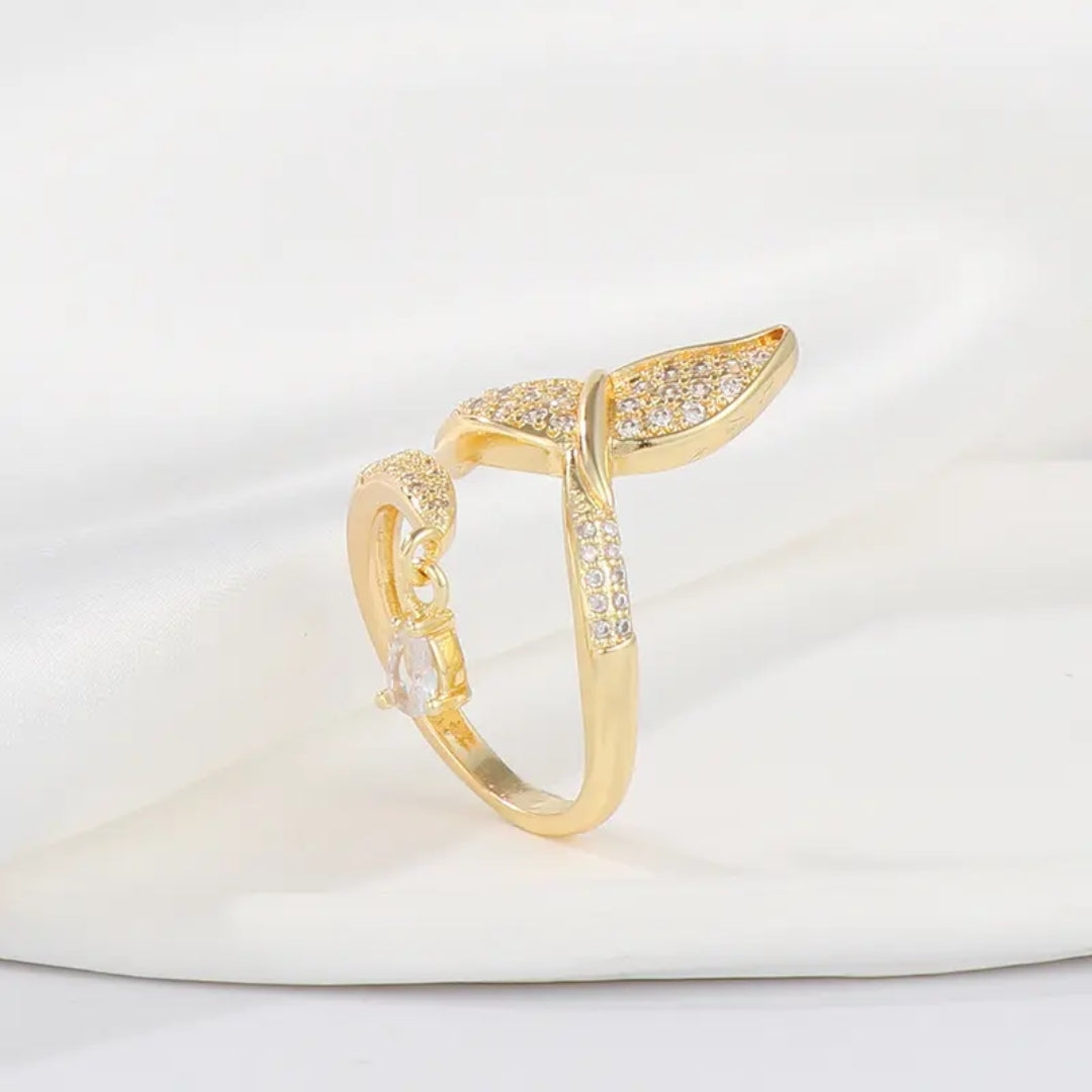 Coiled Radiance Ring