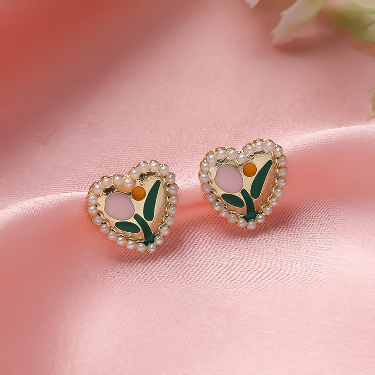 Daisy Heart Stud Earrings