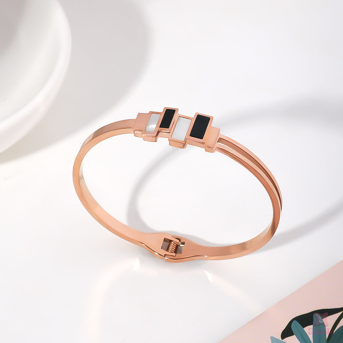 Geometric Gleam Bracelet