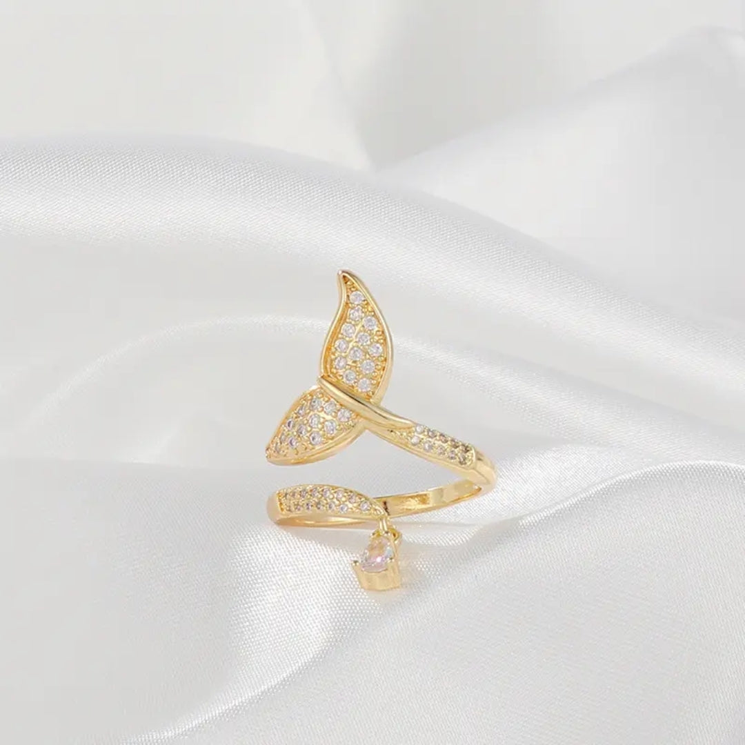 Coiled Radiance Ring