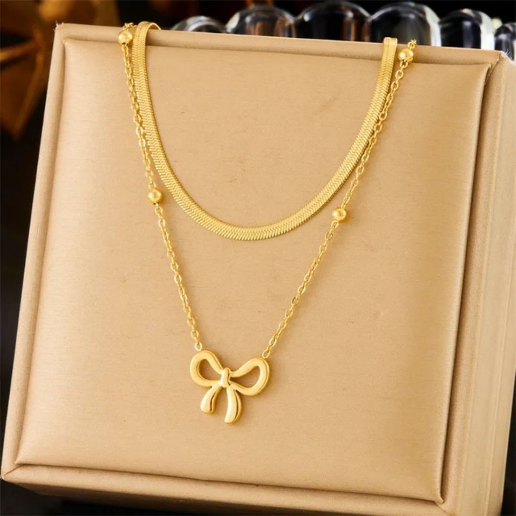 Knots & Glows Necklace