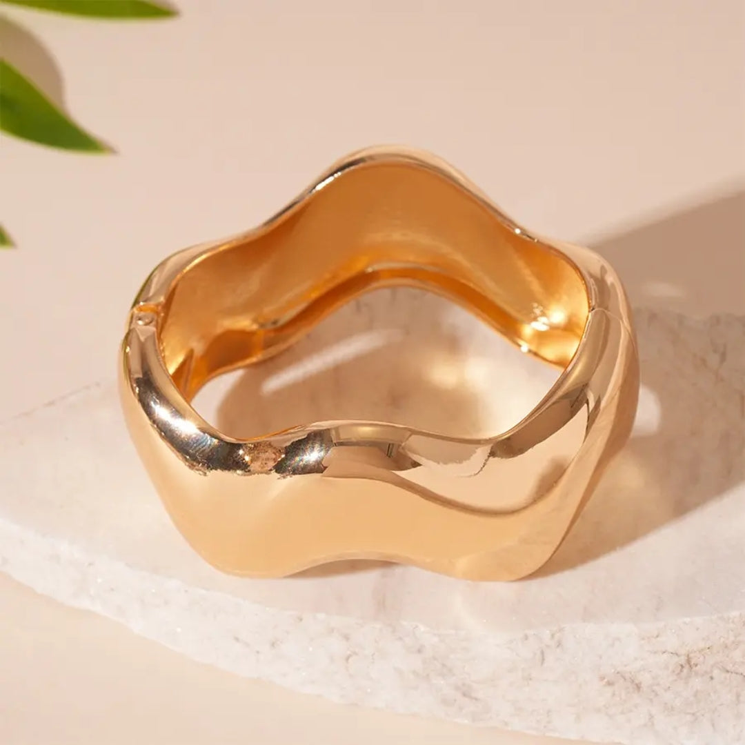 TwistAura Bracelet