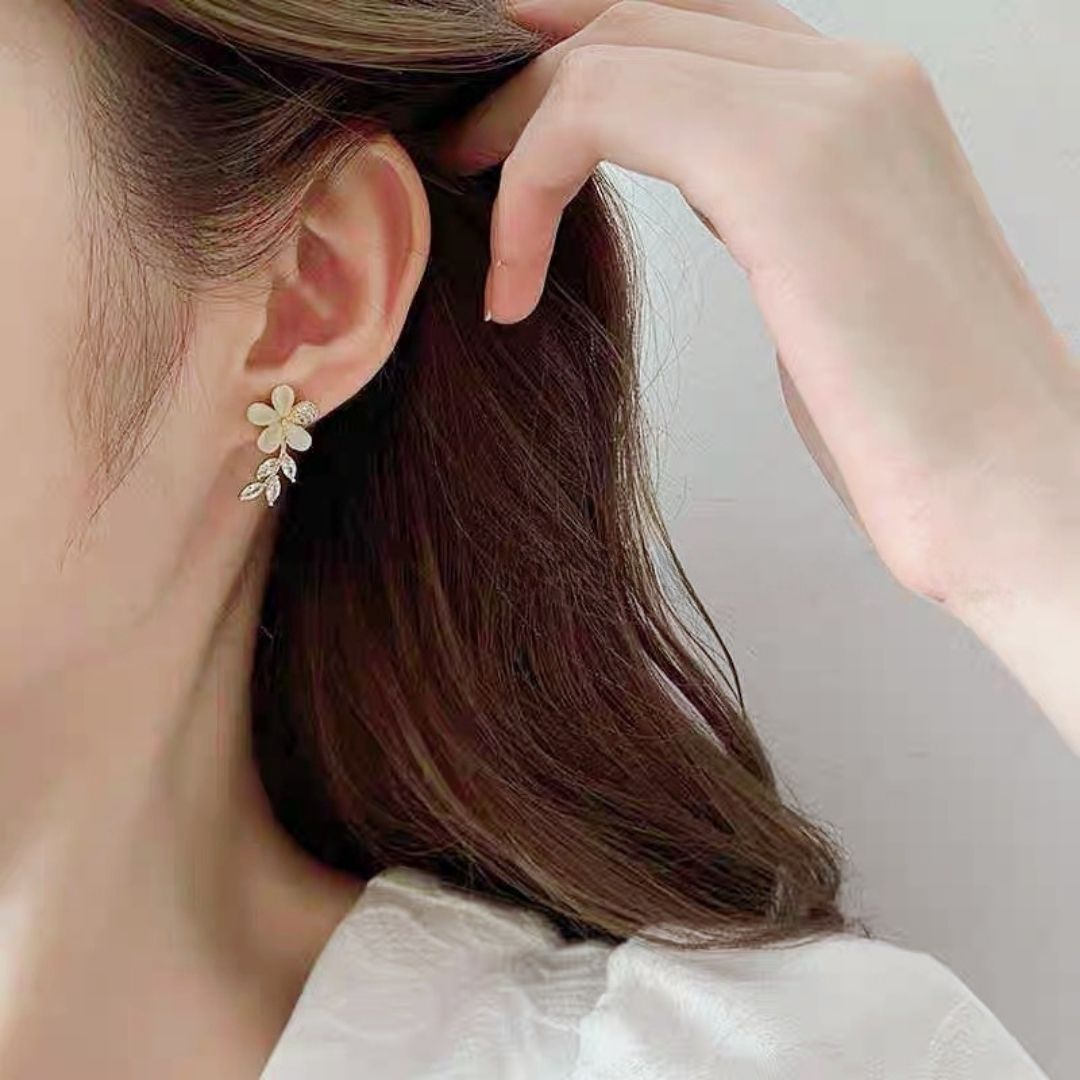 Gilded Jasmine Cascades Earrings