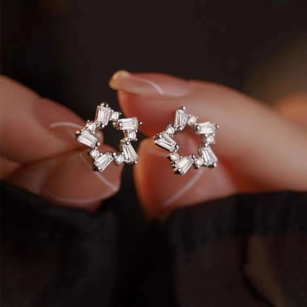 Glitzora Crystal Blossom Studs Earrings