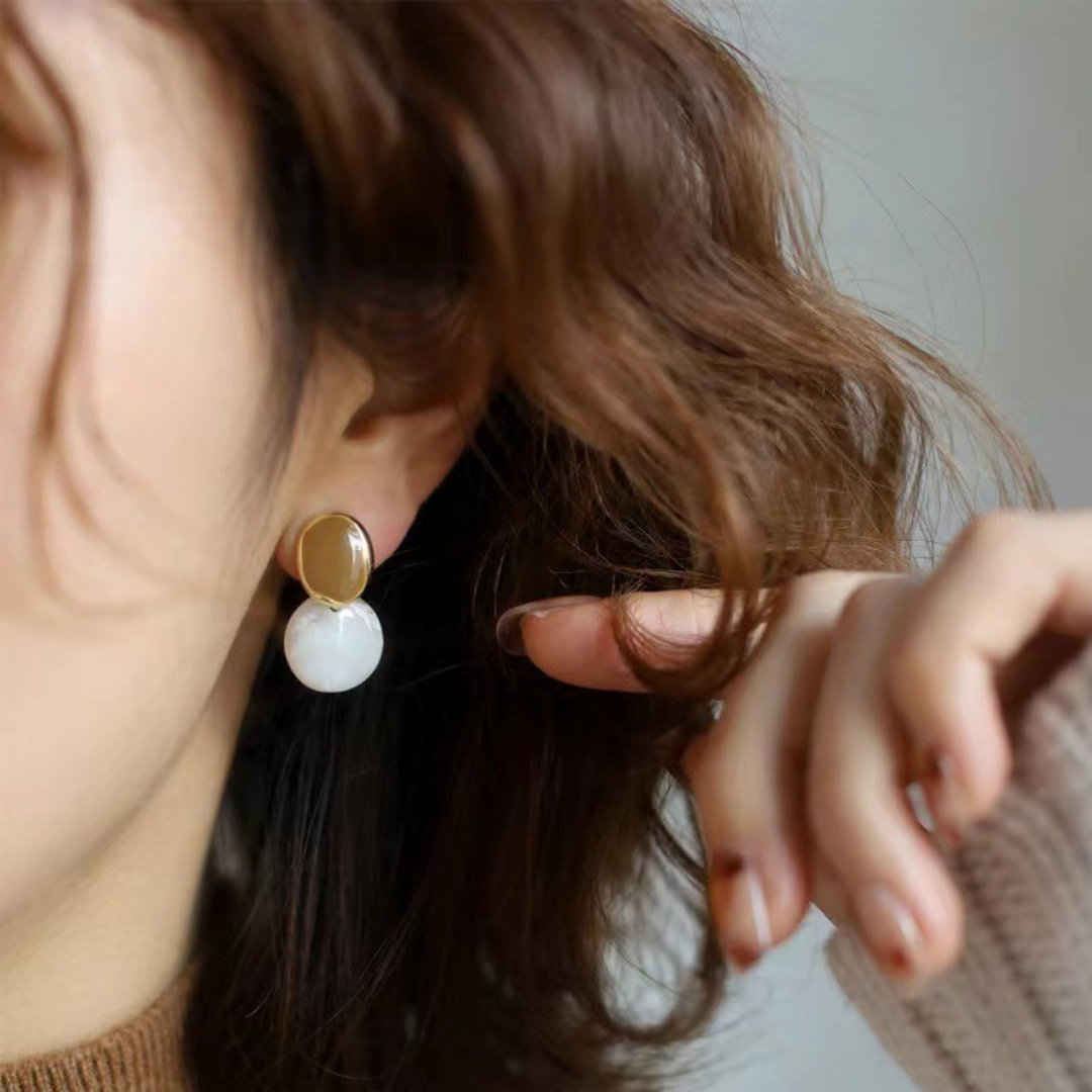 CheerPearl Stud Earrings
